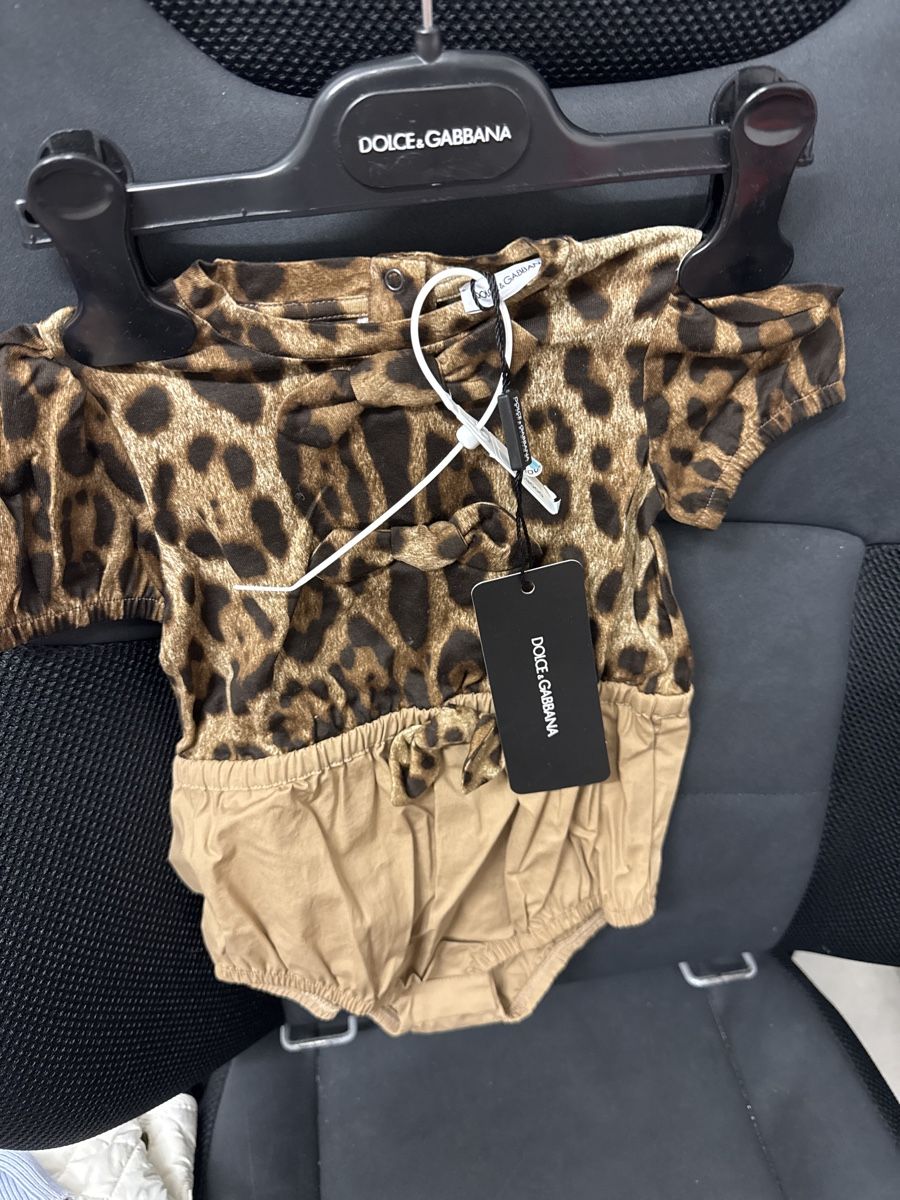 Dolce & Gabbana Completi: Dolce&Gabbana Baby Kleider – Nuovo e nell'imballaggio originale da Menzingen venduto da Dali2504