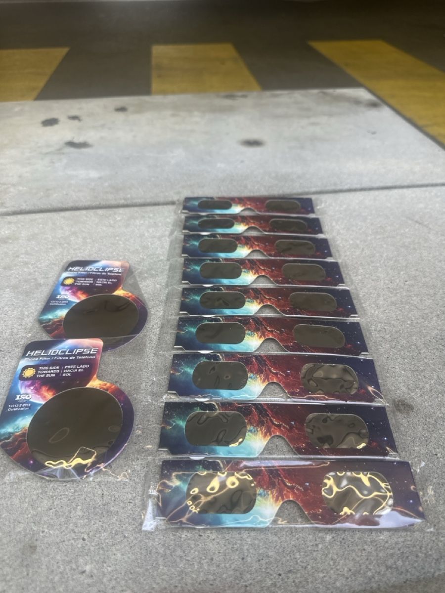 Occhiali & Lenti: Lunettes pour éclipse neuve pas ouverte ! 35chf l’unité – Nuovo e nell'imballaggio originale da Cugy VD venduto da arr_jj52