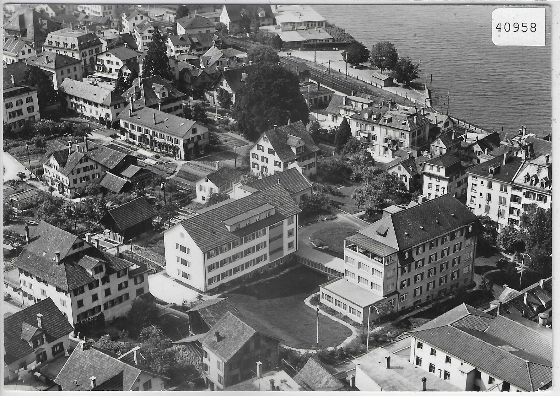 Cartoline postali: Flugaufnahme Tabeaheim - Horgen – Usato da Ettingen venduto da Kartenplanet
