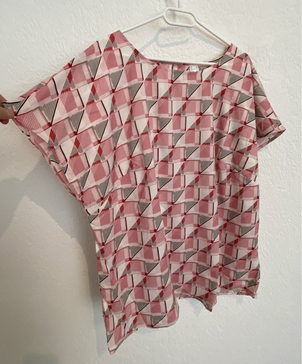 Lotti di vestiti: Kleiderpaket Damen Sweet-Shirt, Pullover, Bluse Gr. 50 – Usato da Fislisbach venduto da KolibriSecondhand 4