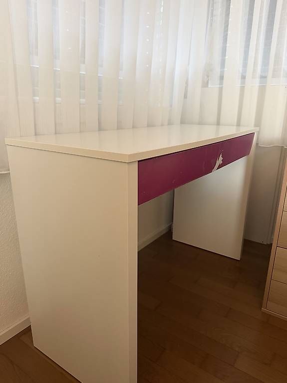 Schminktische: Schminktisch – Gebraucht aus Turgi von Durak 1