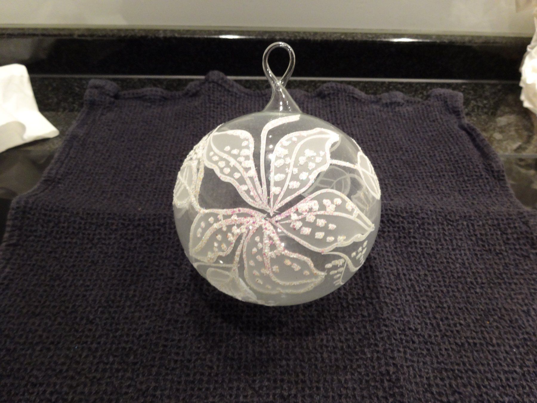 Tutte le decorazioni: Glasweihnahtkugel mit Blumenmotiv – Usato da Neerach venduto da jenny062