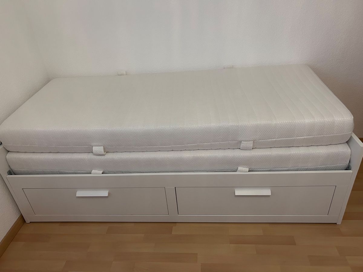 Betten: Gästebett mit Kleiderschrank – Gebraucht aus Sachseln von all_v9t7
