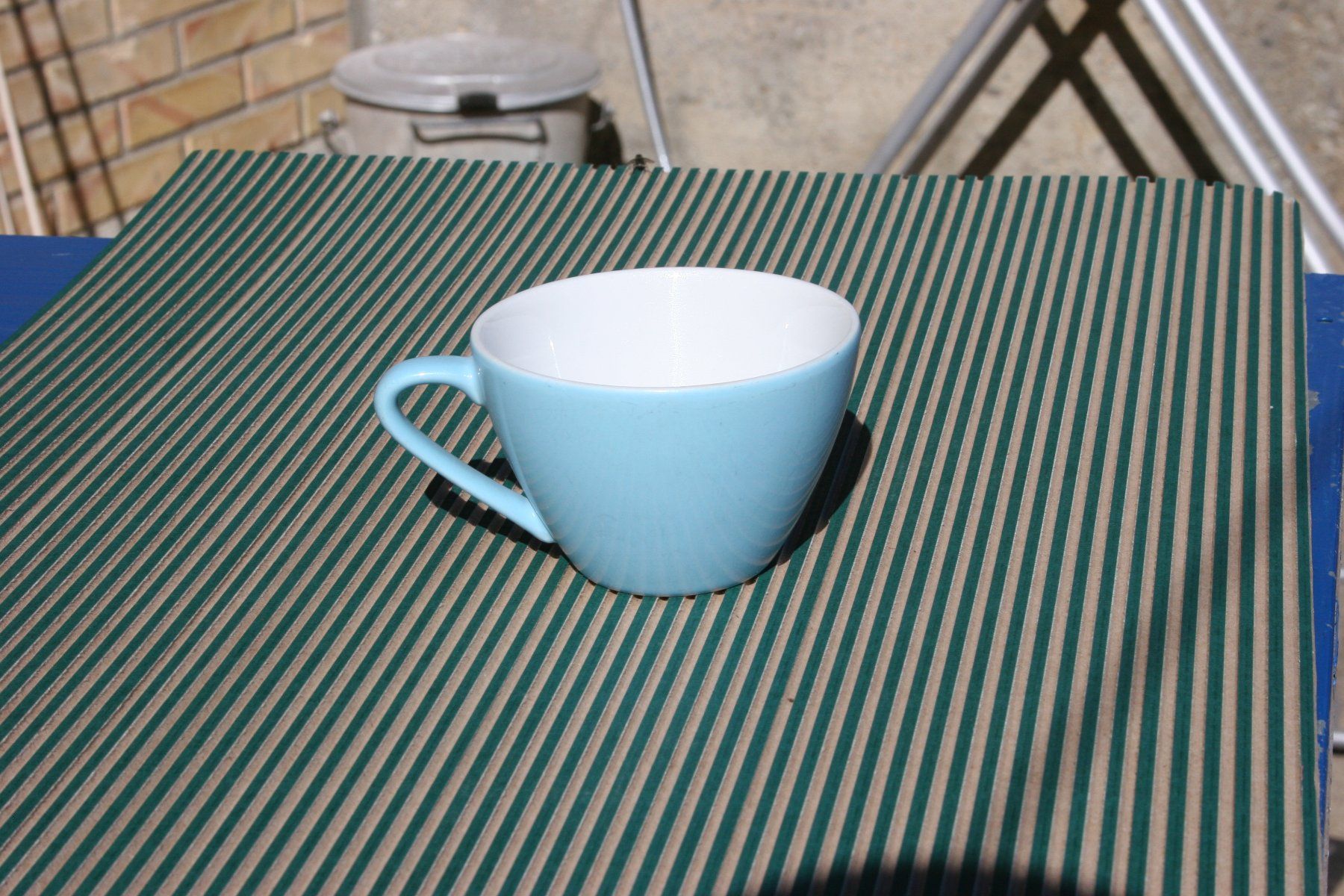 Rössler Tassen: RÖSSLER TASSE HELLBLAU – Gebraucht aus Wauwil von Pneuedy 2