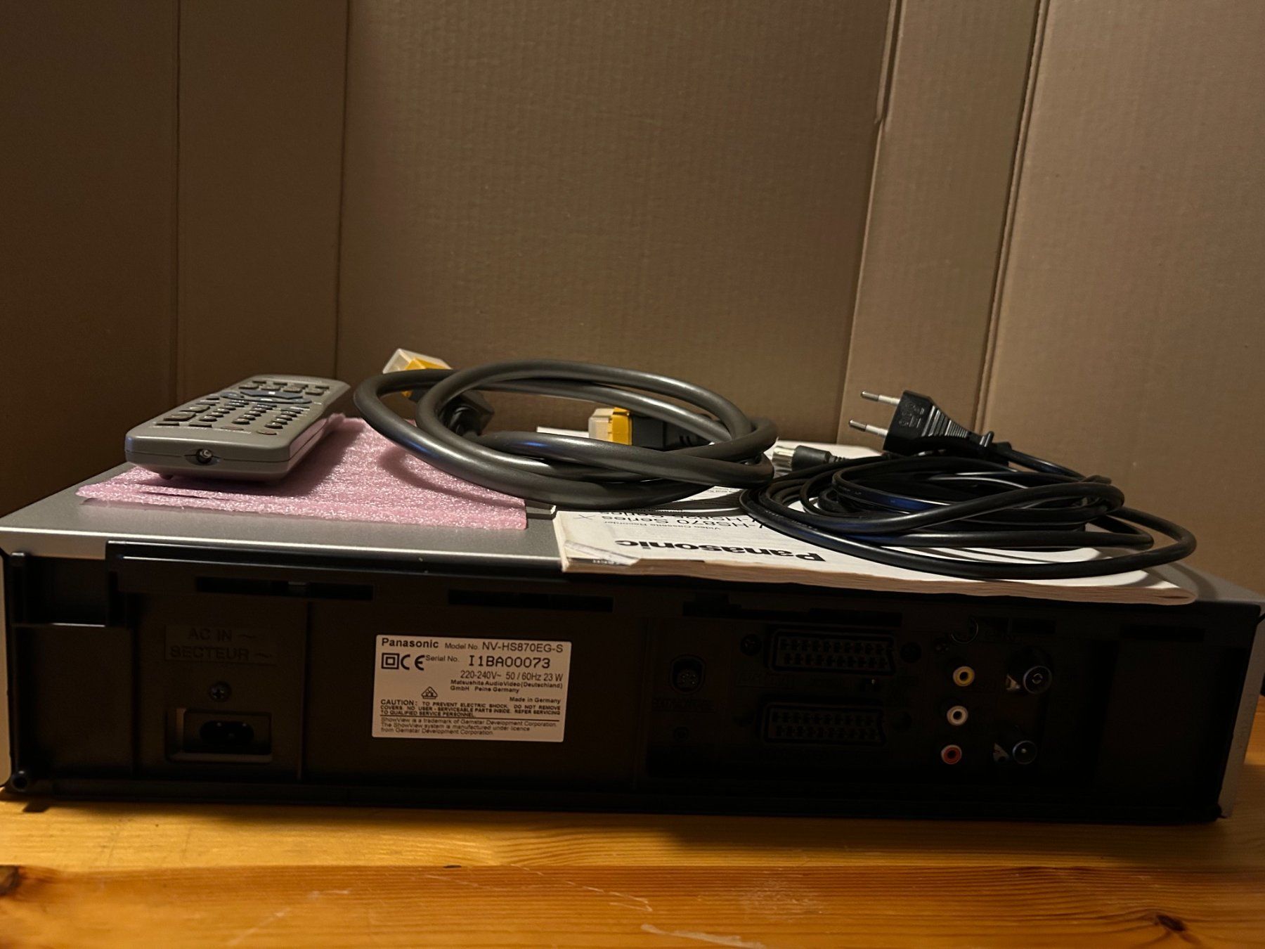 Panasonic Enregistreurs: Panasonic NV-HS870 Super VHS Rekorder – D'occasion à Bern par Fireblades 9
