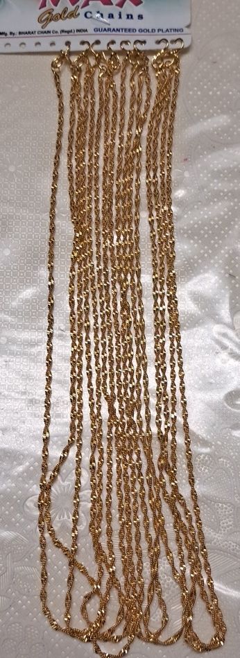 Catenine: Gold Chains Collection - 8 New Strands – Nuovo (secondo la descrizione) da Bern venduto da mahilini
