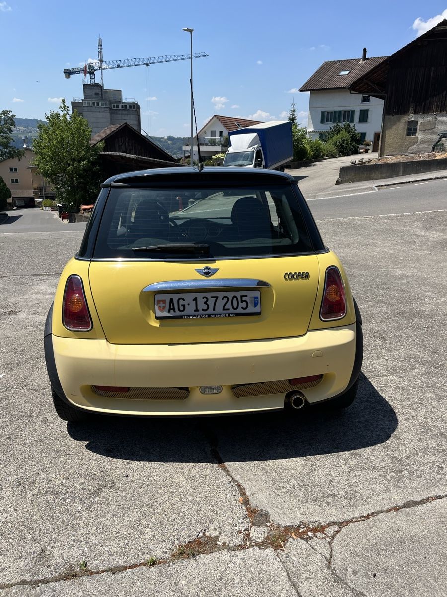 Autos: Mini Cooper – D'occasion à Seengen par L180.90 3