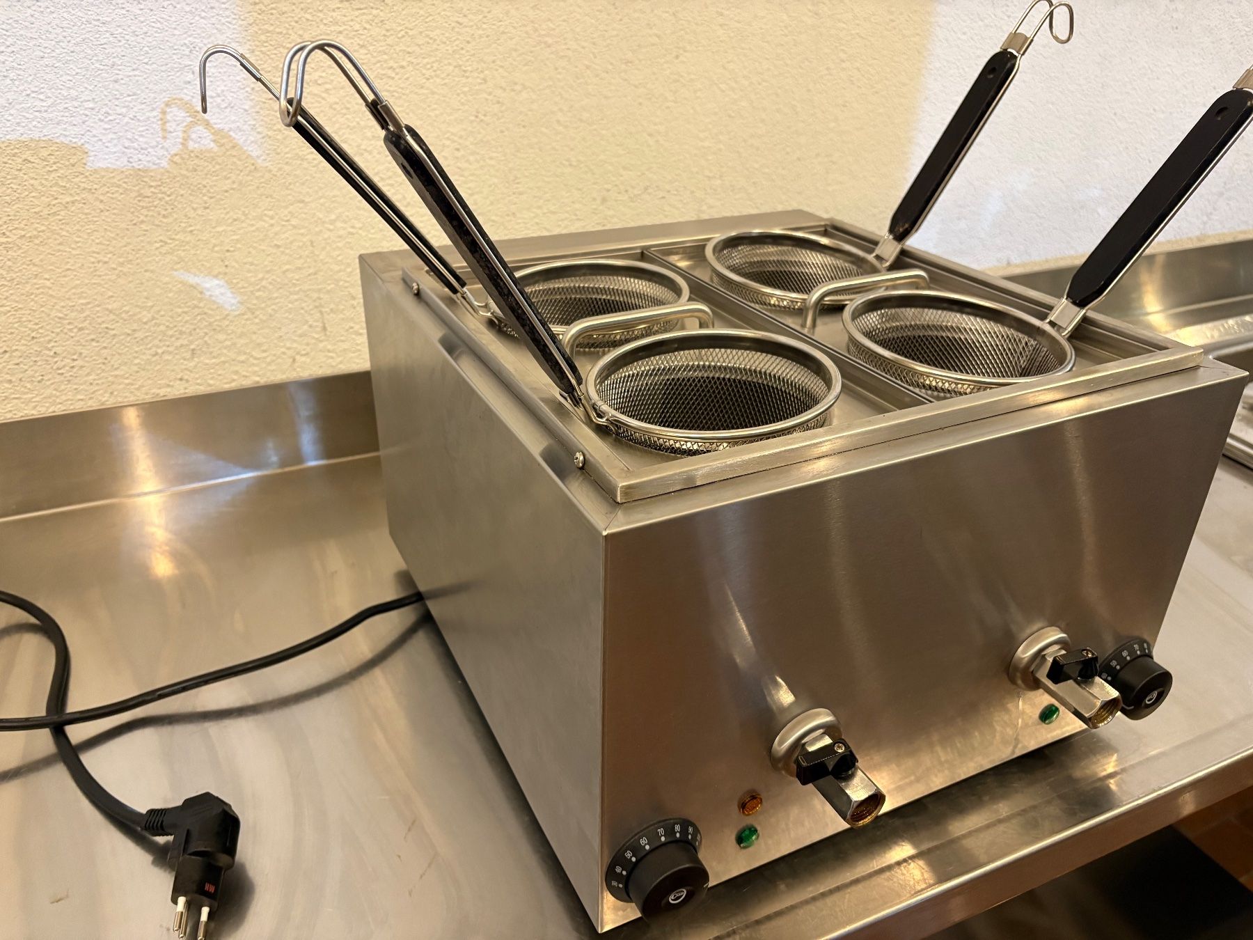 Ggm Gastro Appareils de cuisine: Gastro Pastakocher,Nudelkocher – D'occasion à goldau par G.app 2