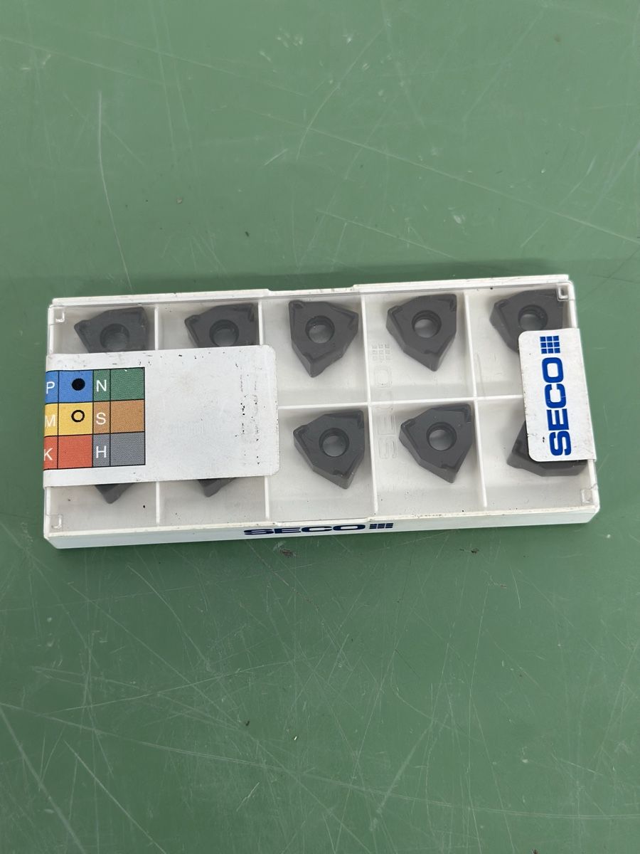 Tutti gli attrezzi: SECO Turning Inserts. – Nuovo e nell'imballaggio originale da Aarberg venduto da SNMachines 2
