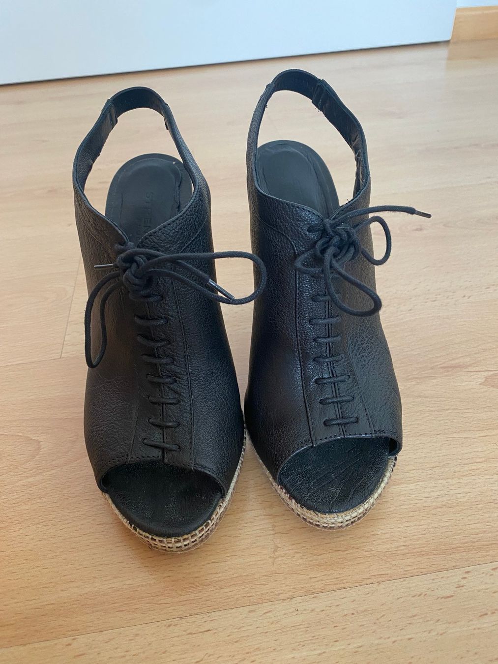 Scarpe da donna: High Heels Strenesse – Usato da Vaduz venduto da RapunzelLissi