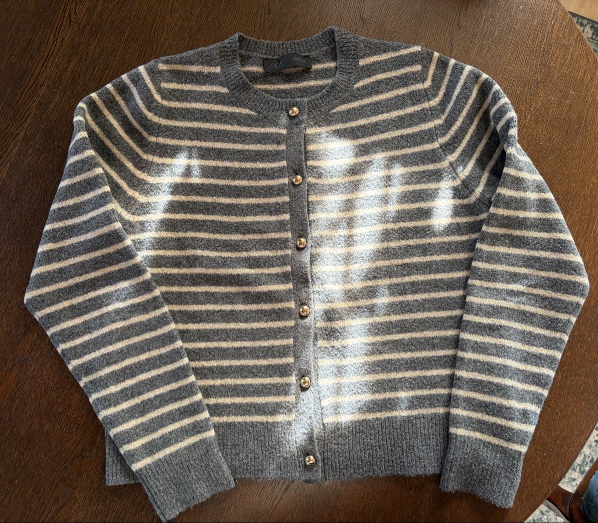 Zara Pulls & Sweat-shirts: Zara Strickjacke – D'occasion à Hauptwil par BernadettS