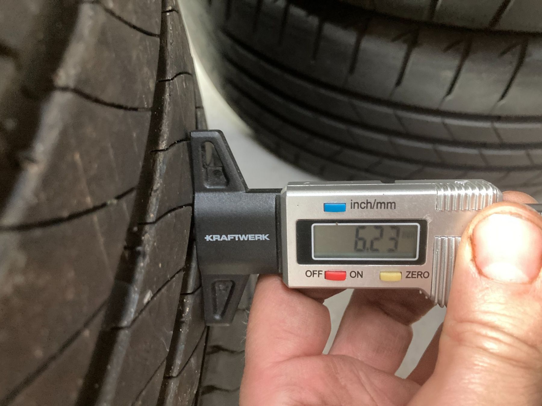 Michelin Pneus & Kompletträder: 225/45R17 Sommerpneu Michelin – Gebraucht aus Cham von WB2223 5