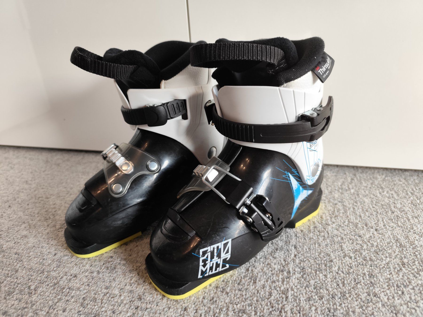 Atomic Chaussures garçon: Skischuhe Atomic  Waymaker Jr. 2 – D'occasion à Niederglatt ZH par sandrop74