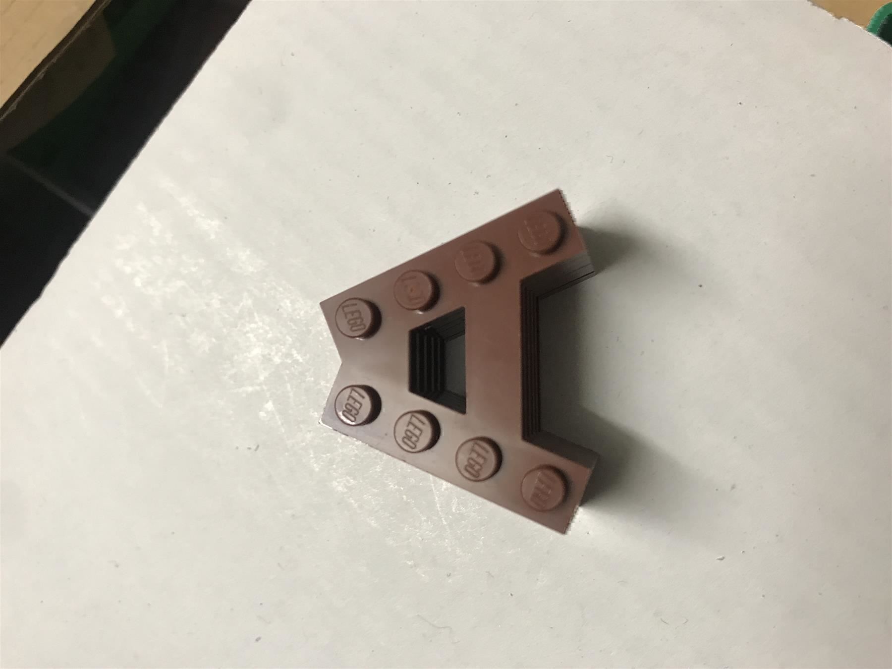 Lego Giocattoli: LEGO 6x Keilplatte A-Form 2x1x4 (15706) – Usato da Müntschemier venduto da Svonae