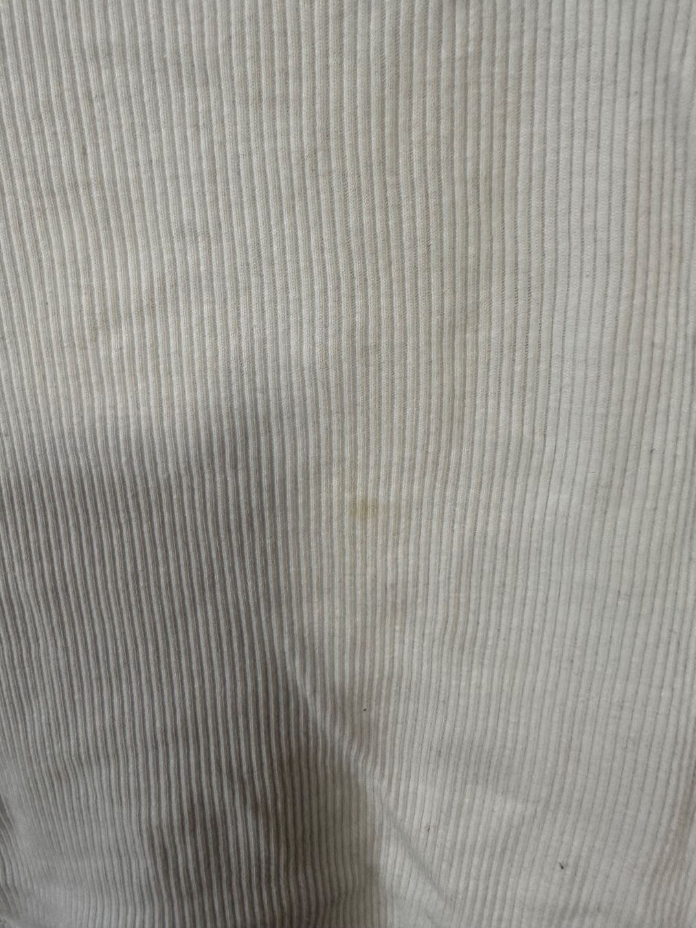 T-Shirts: Damen Rippshirt CHICORÉE BASIC Weiss Grösse S mit Fleck – Gebraucht aus Schaan von Hermine2018 1