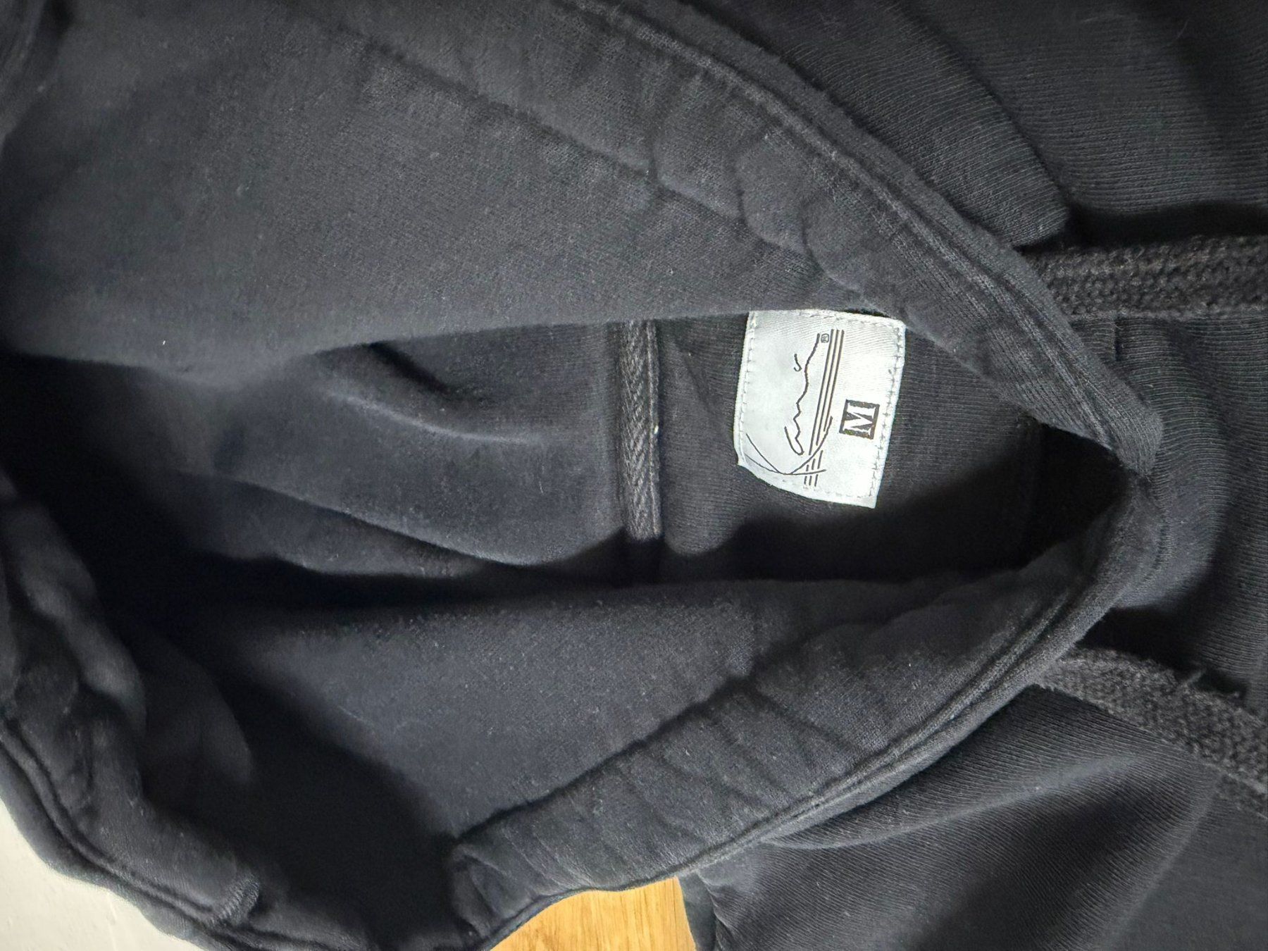 Maglioni & Felpe: Kani Hoodie – Usato da Churwalden venduto da vin_mc2c 1