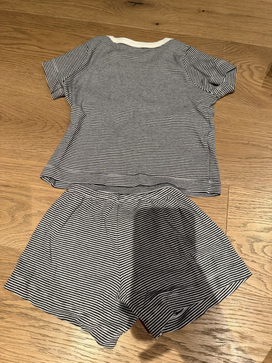 Petit Bateau Pyjamas & Ähnliches: Petit Bateau Pyjama gestreift Grösse 86/2 ans, Top! – Gebraucht aus Küsnacht ZH von ToddyGinger 3