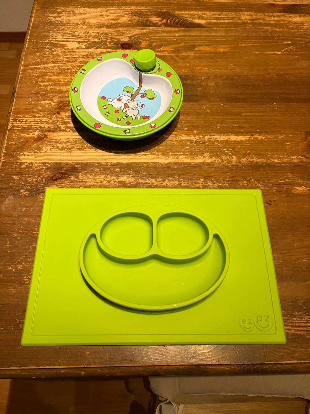 Set di piatti: Kindergeschirr Set: Teller und  Platzmatte - zu verschenken! – Usato da Bottighofen venduto da ste_y2vz