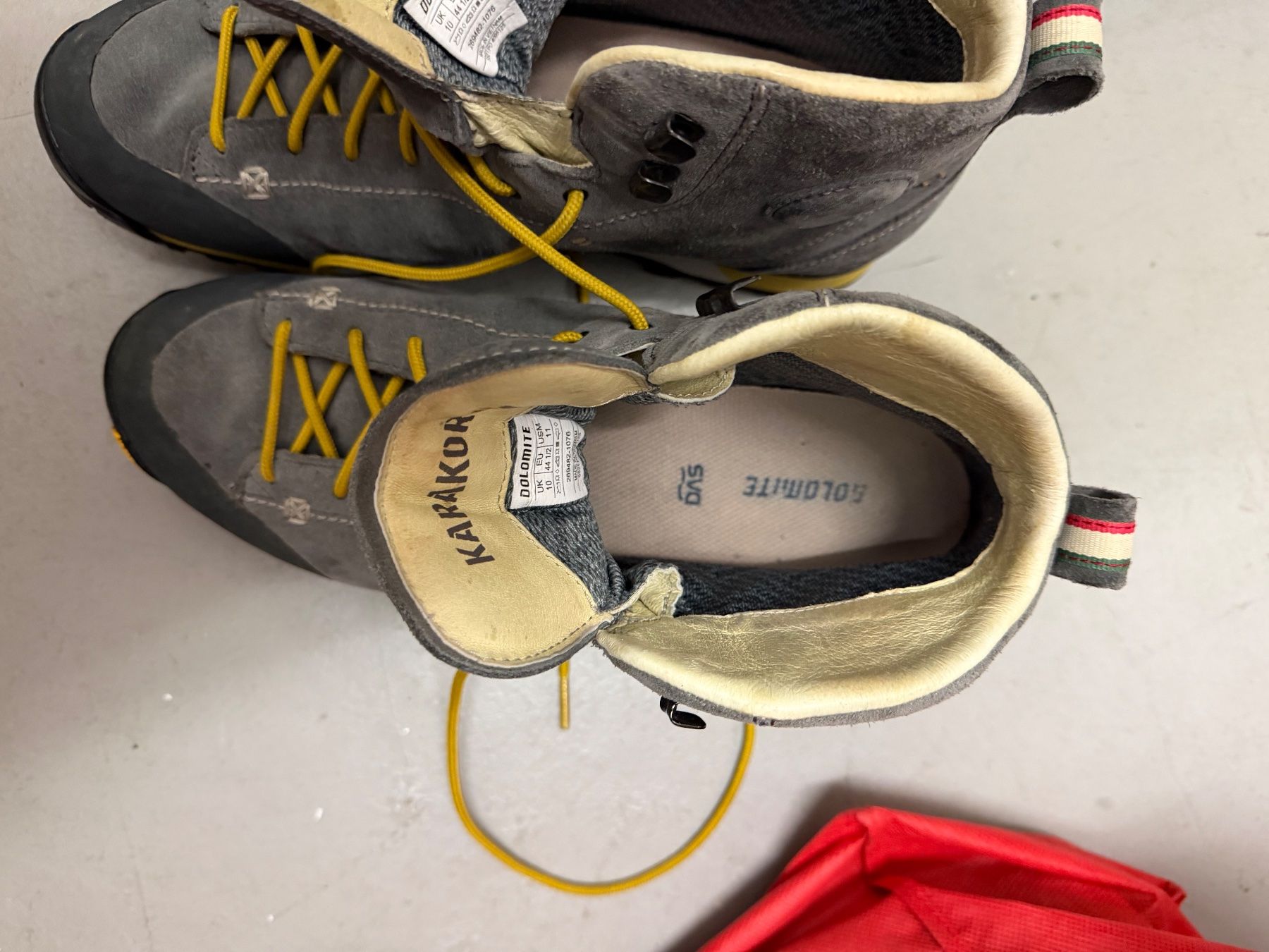 Dolomite Scarpe da uomo: Dolomite Wanderschuhe / Trekkingschuhe Gr. 44.5 Vibram – Usato da Sarmenstorf venduto da dar_lf2m 2