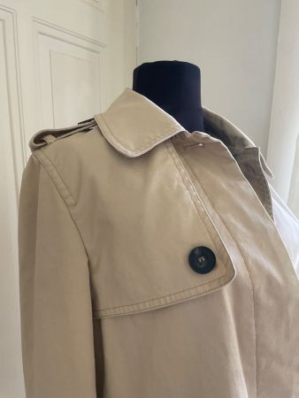 Gorgeous Zara mini trench coat for when it rains... again