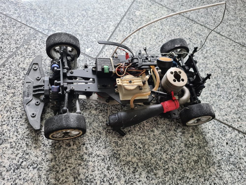 RC Kits de montage: RC Modellauto – D'occasion à Brunnen par mausi1986 1