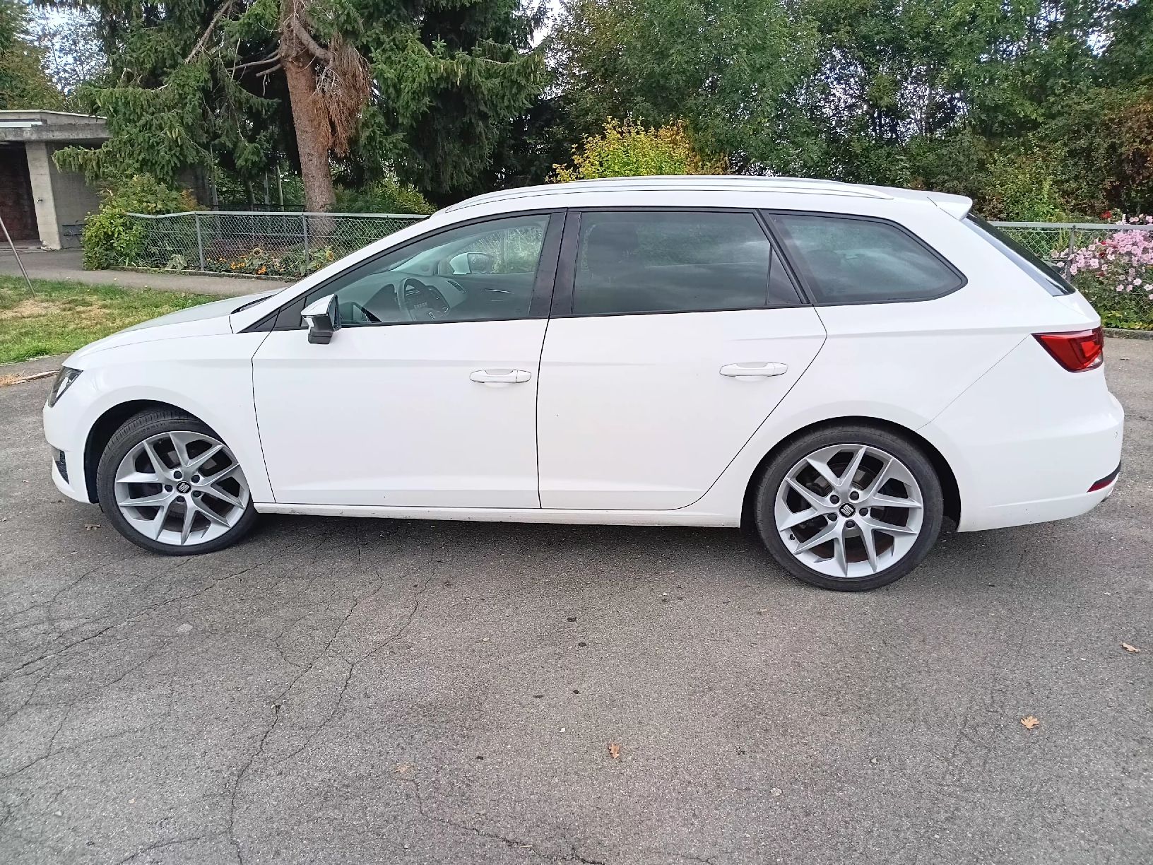 Seat Autos: Seat Leon  – Gebraucht aus Ettiswil von Soroy 1
