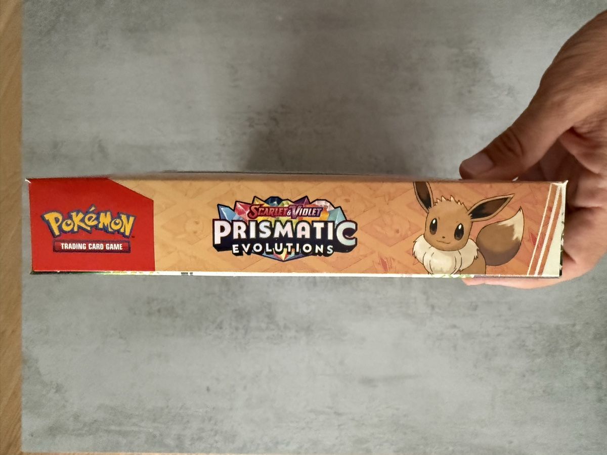 Pokémon Sammelbilder & Trading cards: 🇺Prismatic Evolutions Accessory Pouch Special Collection EN – Neu und originalverpackt aus Lugano von bru_zqm6 2