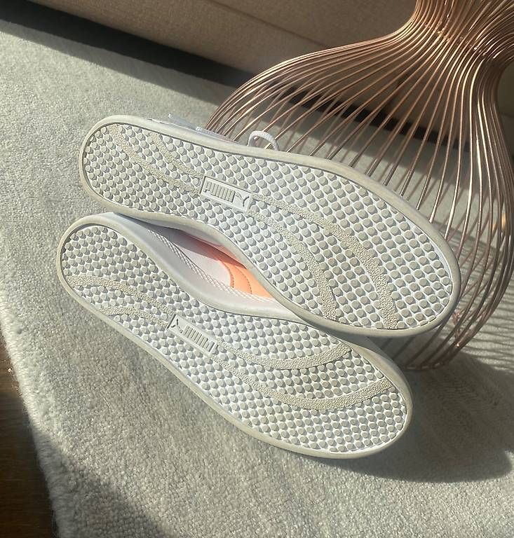 Chaussures femmes: Baskets Puma 37,5 – D'occasion à Morges par Genna_a1101 3