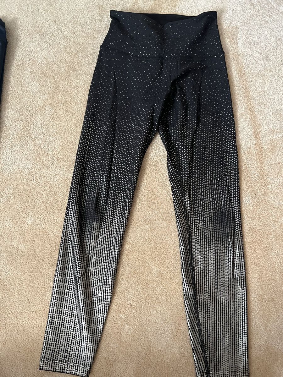 Leggings: 4 Designer Sportleggings Gr. M – Usato da Kilchberg ZH venduto da Lisavivienne 1