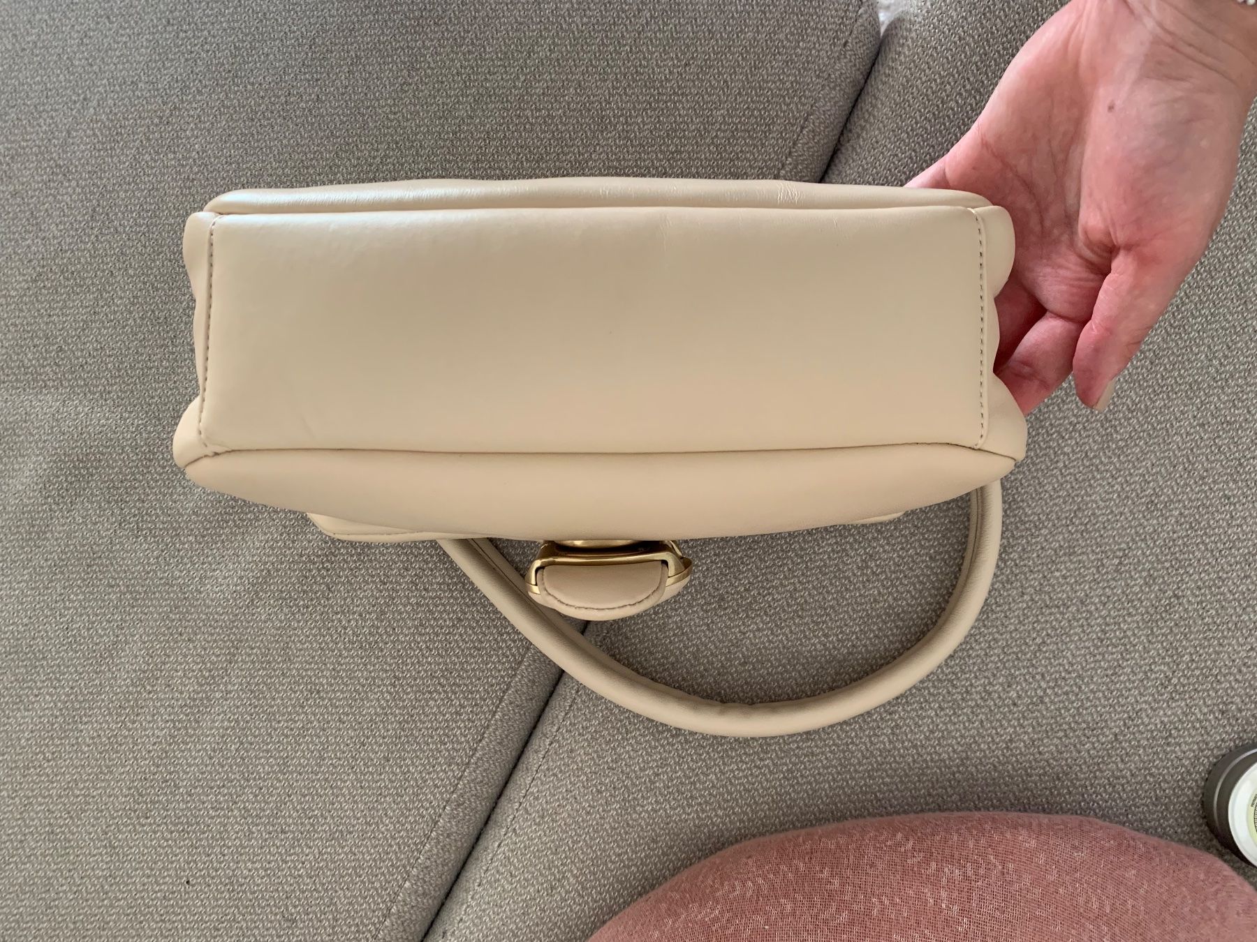 Coach Borse da donna: Coach Handtasche Pillow, beige – Usato da St.Gallen venduto da fromhandtohand 6