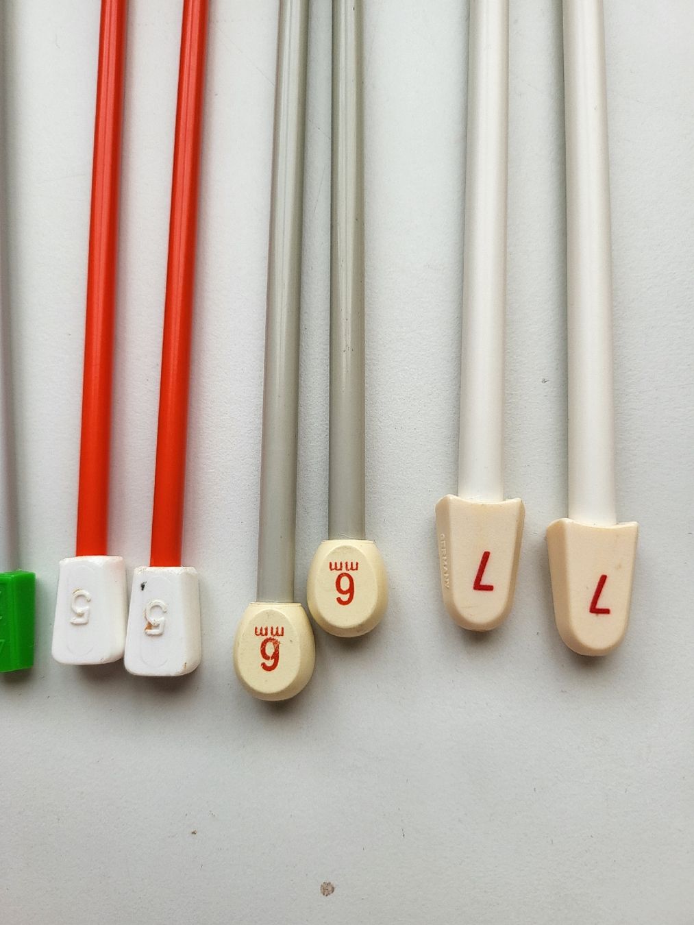 Ferri: 7 Paar Stricknadeln von Nr. 2.5 - 7 – Usato da Leimbach TG venduto da allerlei010 2