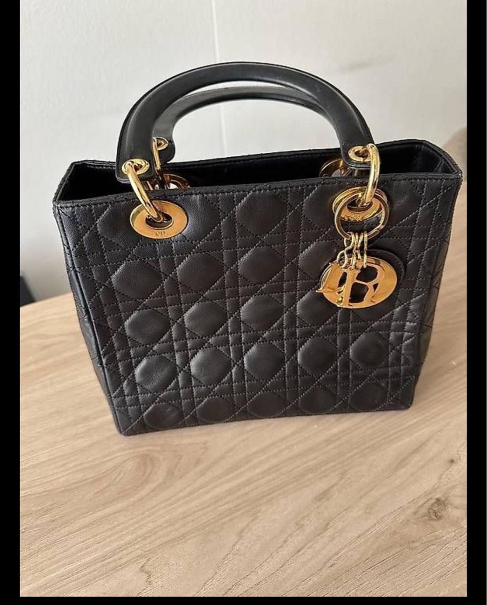 Dior Sacs femmes: Dior Lady bag Schwarz – D'occasion à Zürich par Ivana.miloradovic