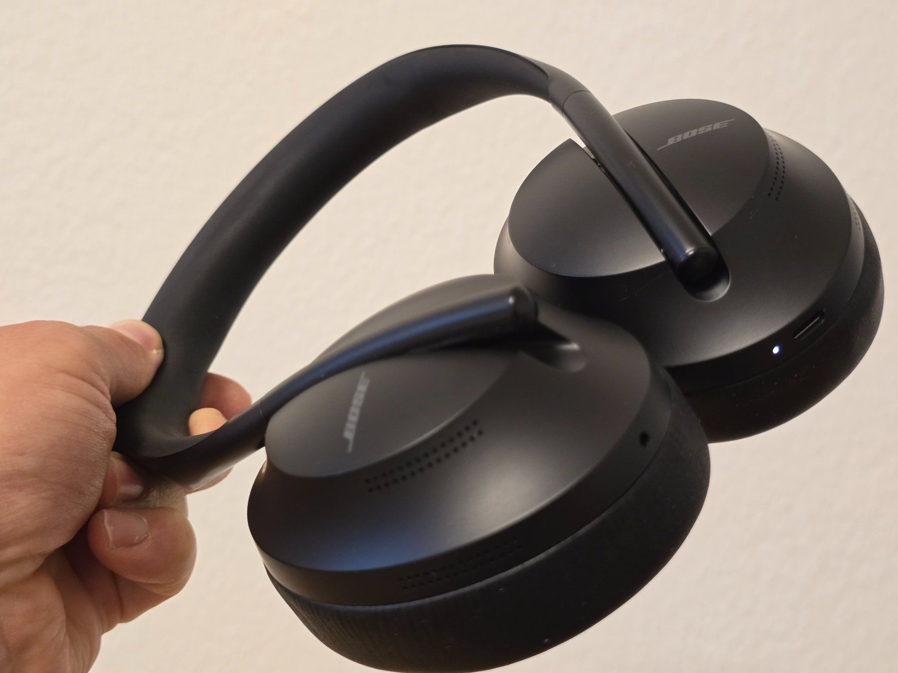 Bose Cuffie: Bose Noise Cancelling 700 – Usato da Basel venduto da Esmen 1