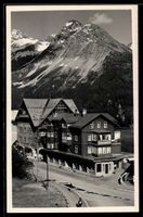 AK Arosa, Hotel vor Bergmassiv
