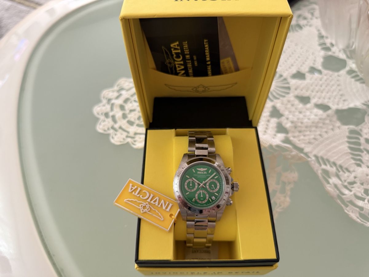 Invicta Montres: Invicta NEU – Neuf avec emballage d'origine à Rümlang par Azzard86
