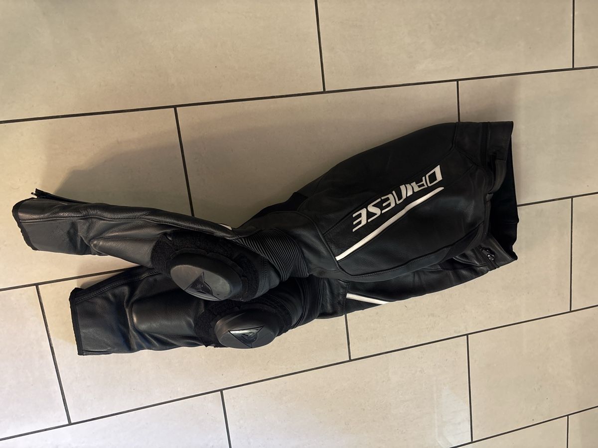 Dainese Hosen: DAINESE Motorrad Lederhose GR. 54 – Gebraucht aus Deitingen von Himhip 1