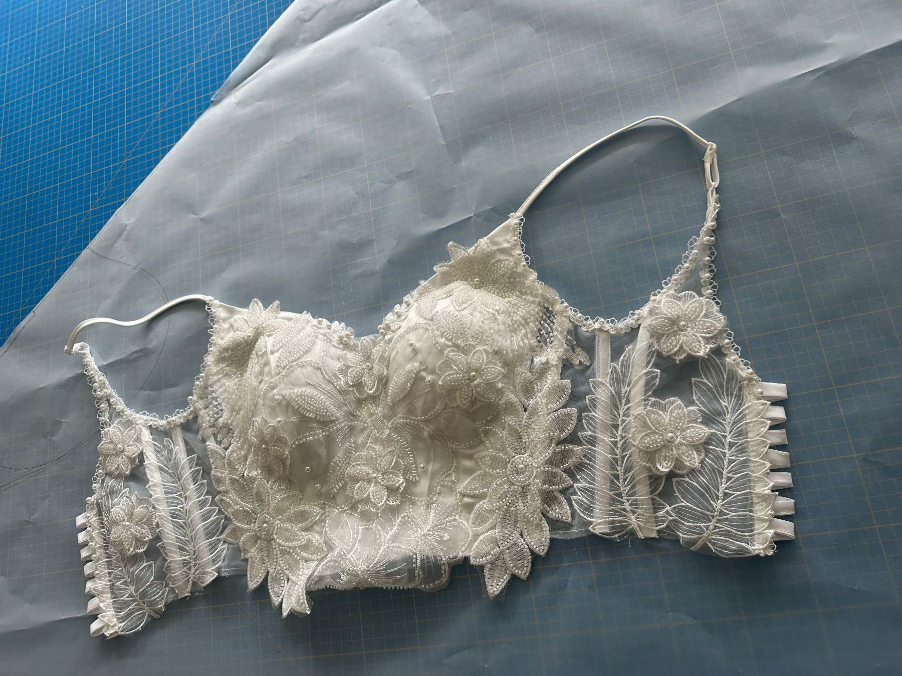 Vestiti: Hochzeitskleider – Nuovo (secondo la descrizione) da Bottighofen venduto da M.O.L 8