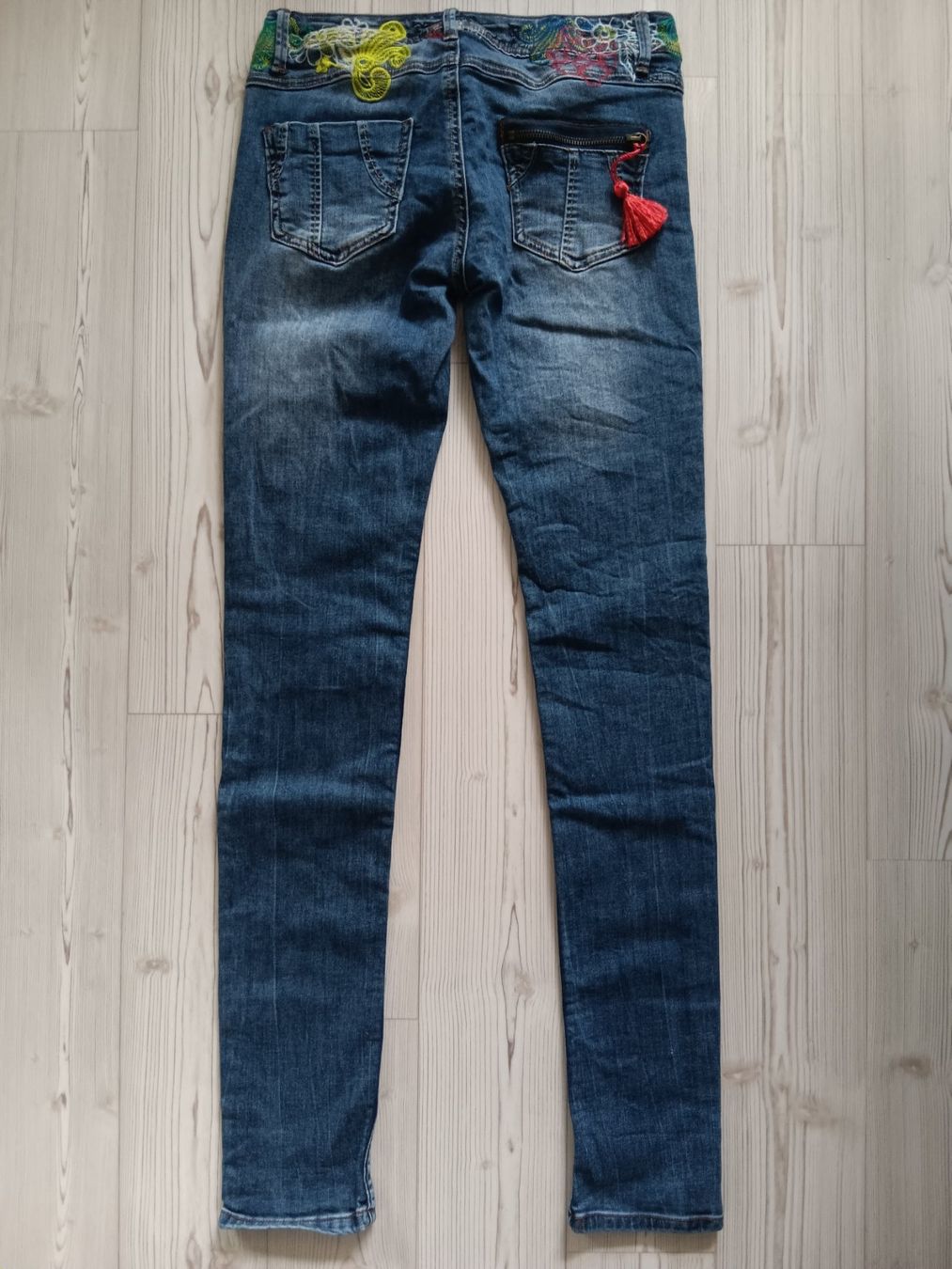 Desigual Jeans: DESIGUAL Jeans taille / Grosse 26 – Usato da Cossonay-ville venduto da Super-Price-Quality 5