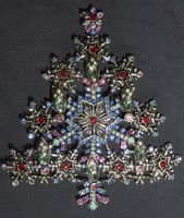 Sehr große Weihnachts - Brosche Tannenbaum