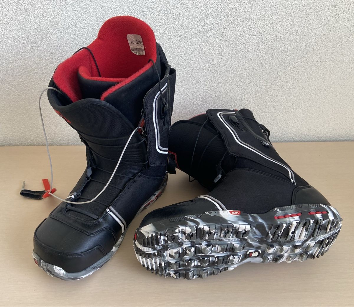Chaussures hommes: Snowboard Boots Schwarz Grösse 43 mit Schnellschnürsystem – D'occasion à Sachseln par Resik 1