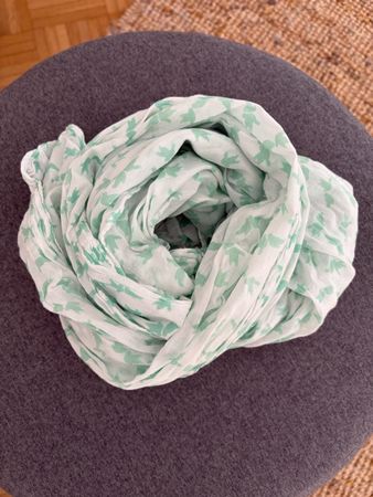 Foulard / Schal weiss mintgrün gemustert 