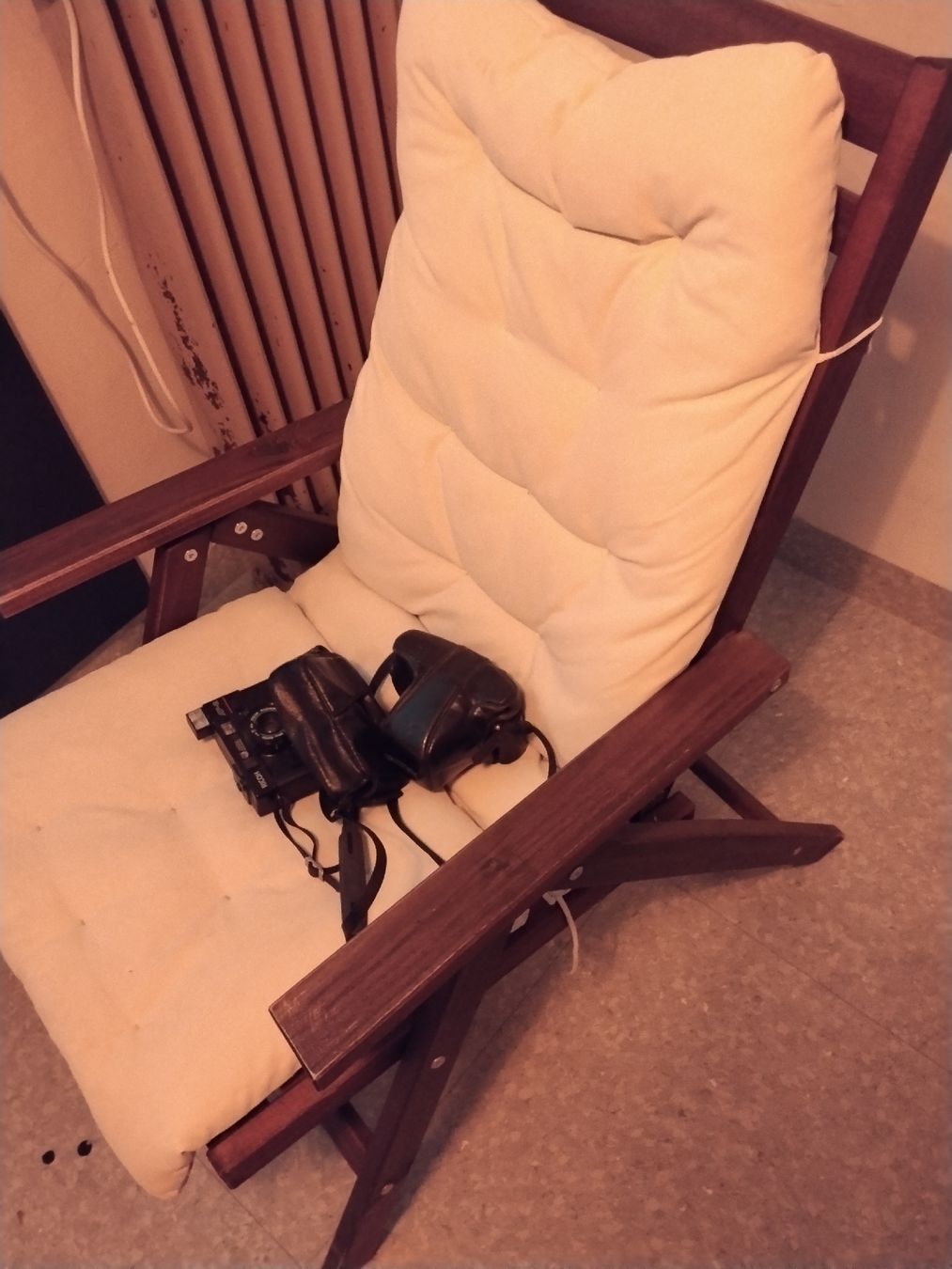 Chaises: Gratis. 2 Stück – D'occasion à Zürich par changtheqing