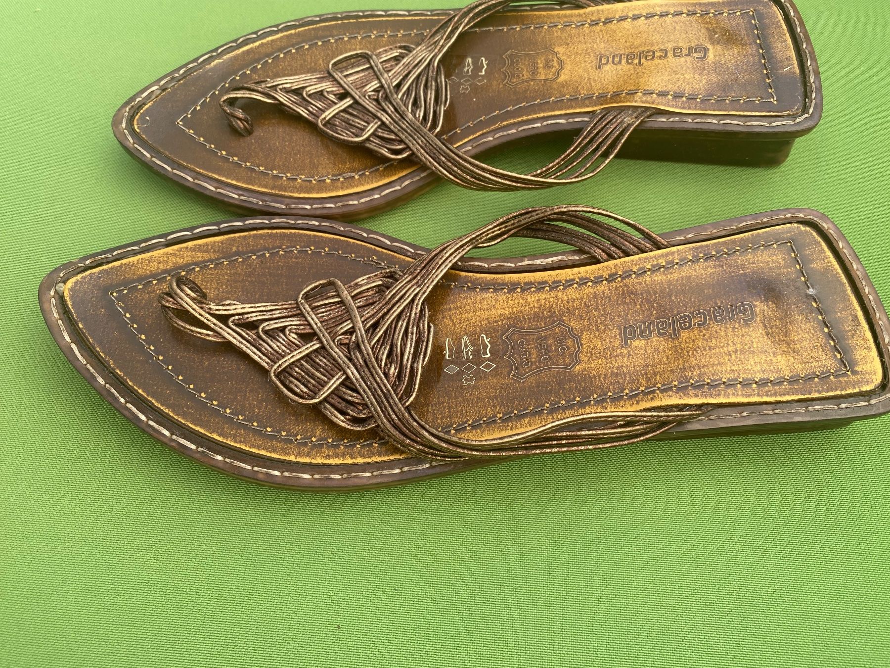 Graceland Scarpe da donna: SUMMERTIME - Vintage Styl Flip-Flops, bronce, 38 – Nuovo e nell'imballaggio originale da Winkel venduto da ferrari2022 3