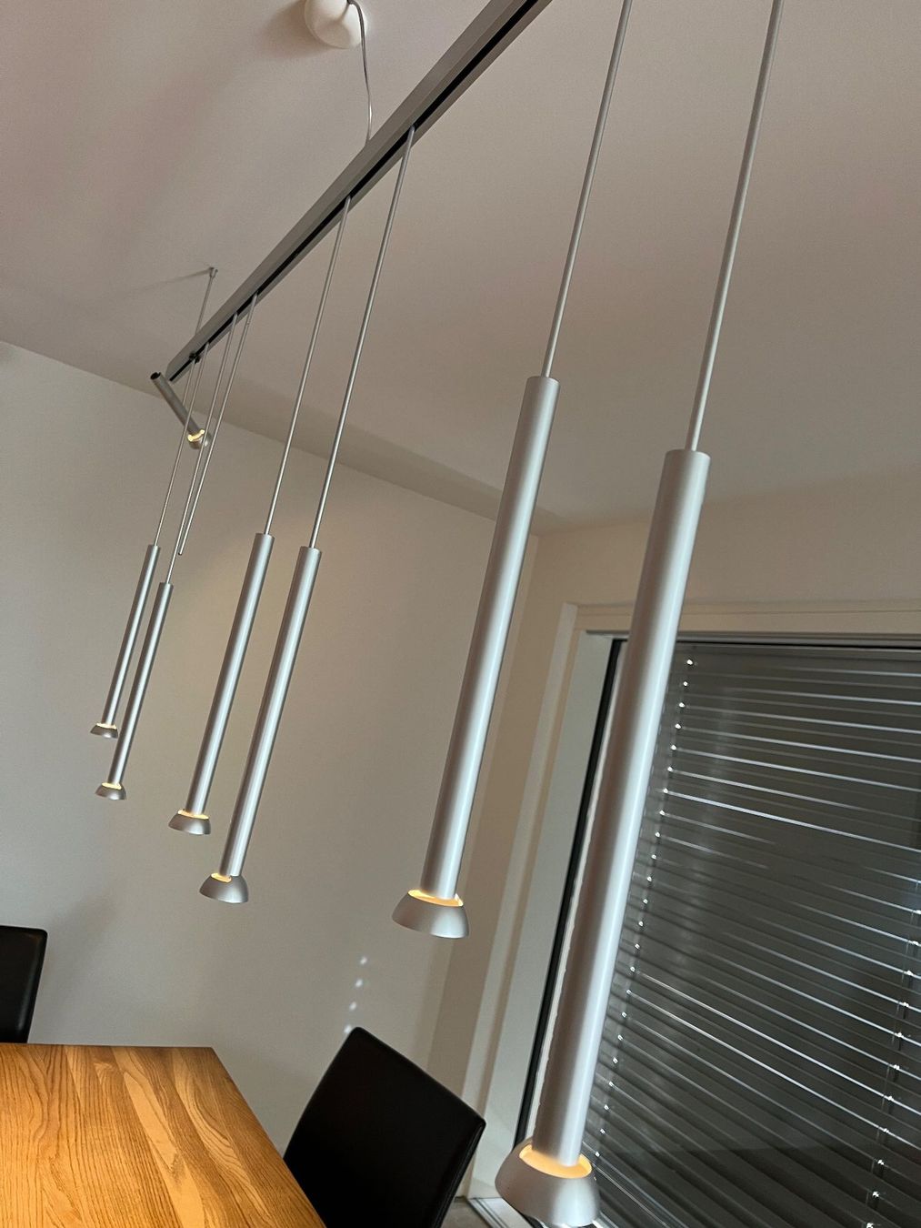 Baltensweiler Lampadari & plafoniere: Pendolino Hängeleuchtesystem von Baltensweiler – Usato da Uettligen venduto da Murijuli 1