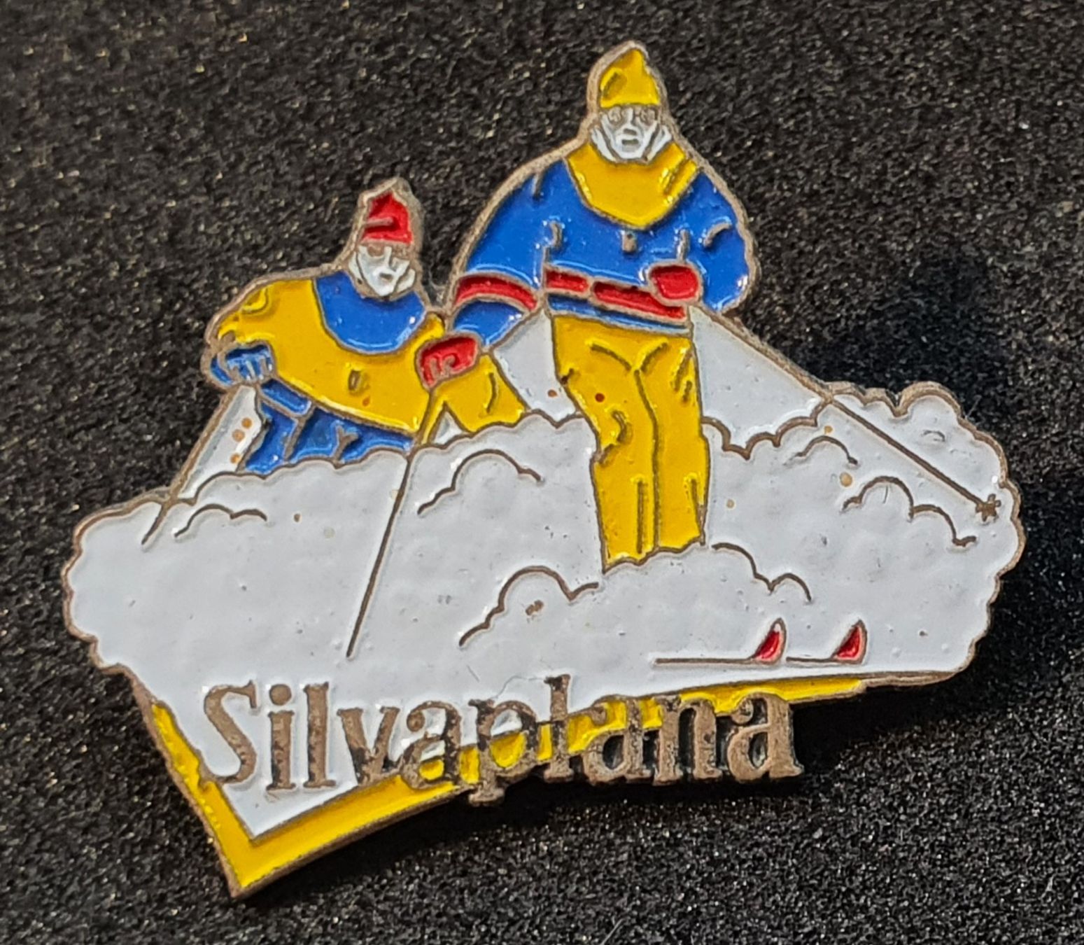 Plaketten & Abzeichen: T775 - Pin Skifahrer Silvaplana – Gebraucht aus Reinach BL von Boston-Verkauf