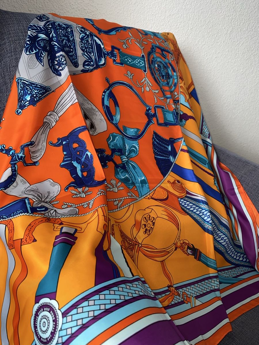 Foulard & Sciarpe: Schal new – Nuovo e nell'imballaggio originale da Blonay venduto da art_7f87 4
