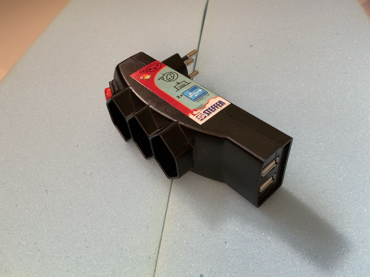 Alimentation électrique: STEFFEN Abzweigstecker mit 2x USB – Neuf avec emballage d'origine à Cotterd par MOT700 5