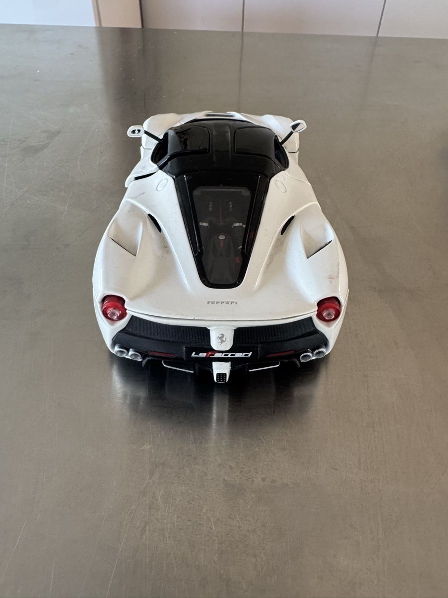 Bburago Voitures modèles: LaFerarri Spielzeugauto – D'occasion à Zürich par JulioZuerich 2