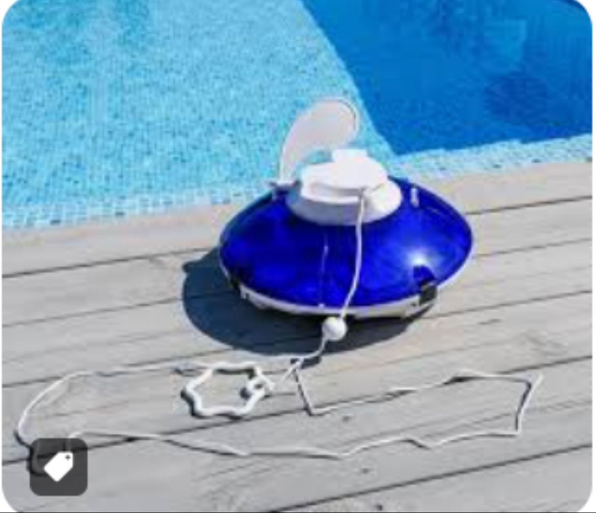 Accessori per Piscine: Pool-Reinigungsroboter – Usato da Buchs AG venduto da Wobmanna