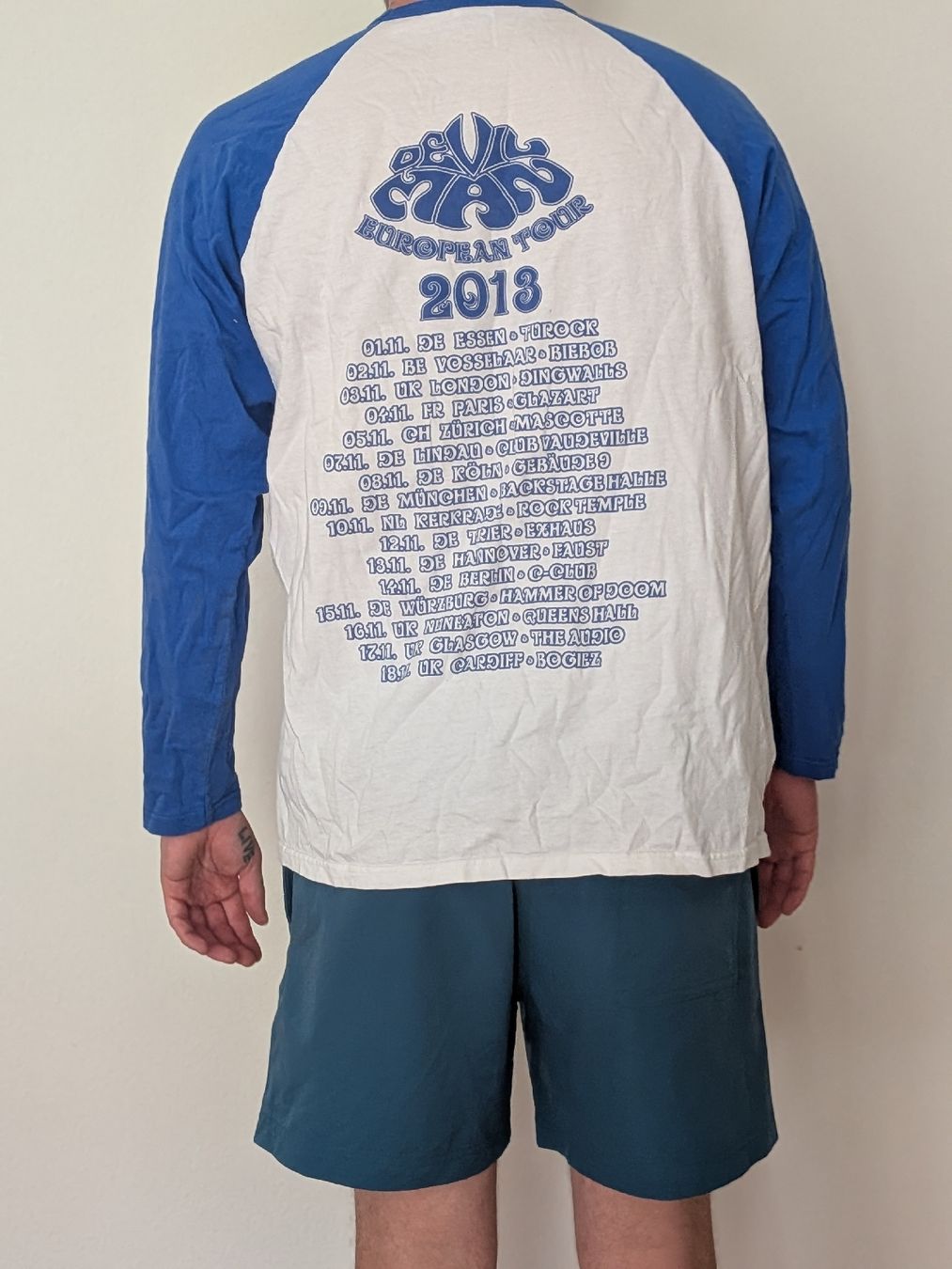 T-shirt: Blues Pills  – Usato da Adliswil venduto da danfarrar 1